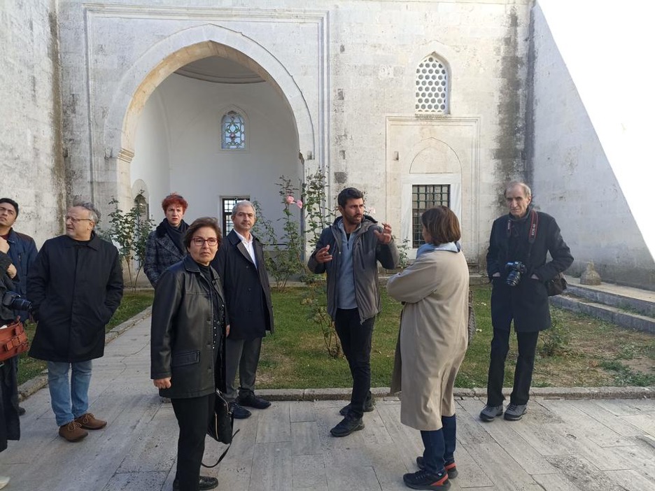 Gülru Necipoğlu (left, foreground) at the Bayezid II Mosque Complex with conference participants